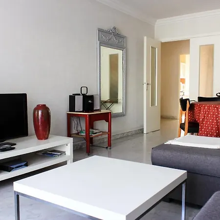 Escapade 8 Nice